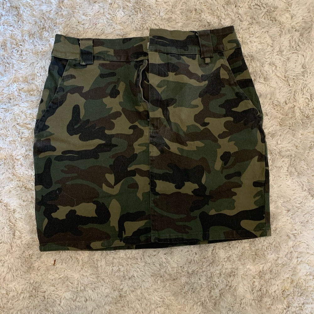 Camo skirt